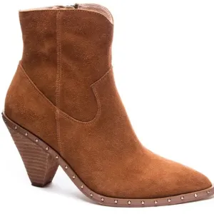 - New ✨Ramble Faux Suede Cowboy BootCHINESE LAUNDRY 7.5