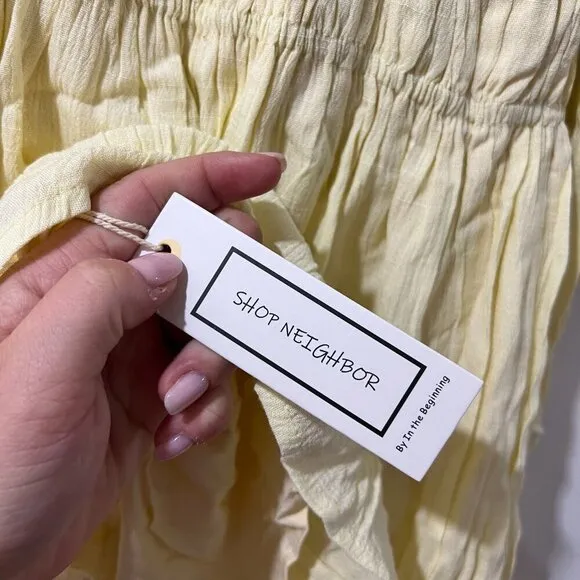 🏷 *NWT* 🌻 VICI Aster Halter Smocked Mini Dress | Size L 🌻