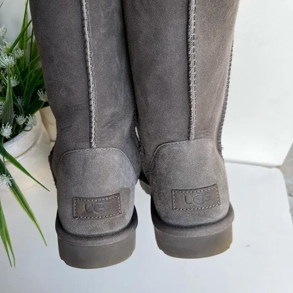 - UGG🔴Classic short II winter boots grey 8
