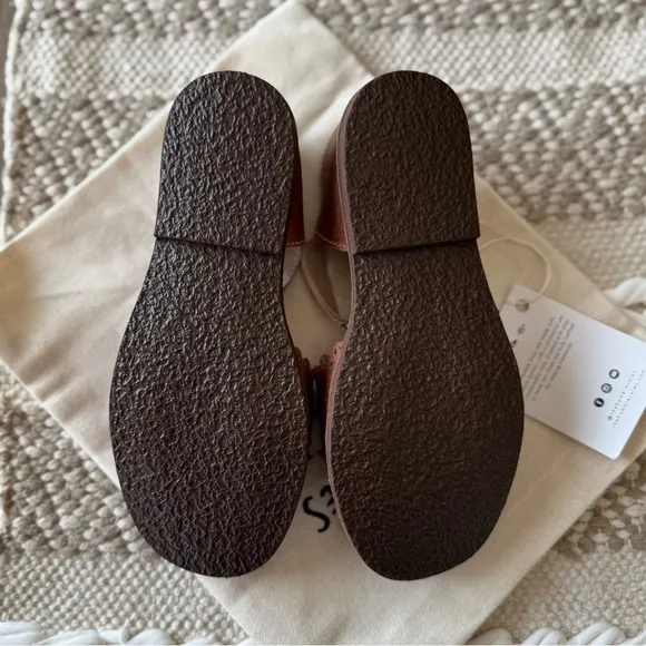 30/US 1 The Humble Soles Amelia Sandals Kids Brown Sandals NEW