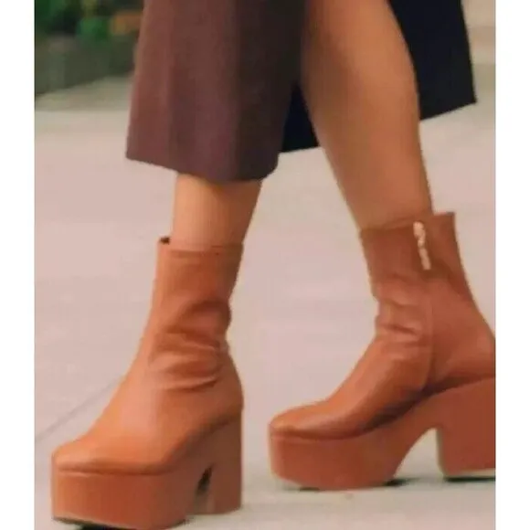 $450 New LARROUDE Miso Platform Ankle boots Chunky Caramel Stretch Leather siz…