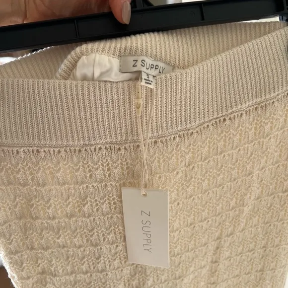 6hr price drop Elegant Beige Sleeveless Dress