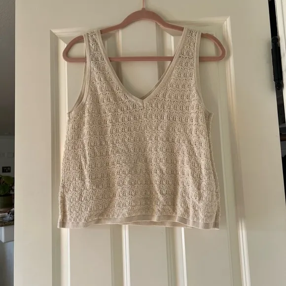 6hr price drop Zsupply beige 2 piece NWT