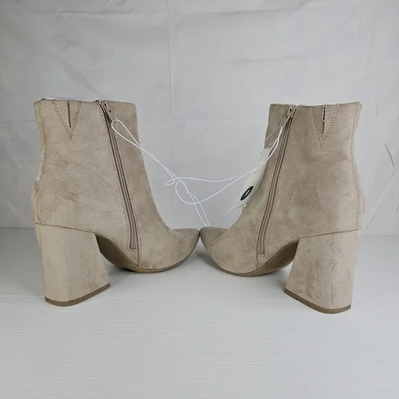 a New Day Women Cullen Ankle Boots Pointed Toes Elegant Boots Beige Sizes avail.