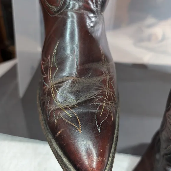 Acme Circle A vintage Western boots 10.5 cherry leather embroidered point toe