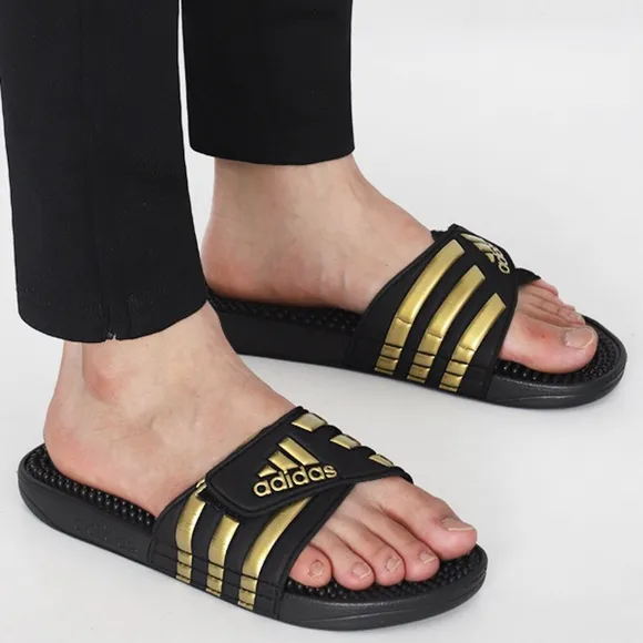 ADIDAS • Adissage Slide Sandals from Finish Line Includes Box