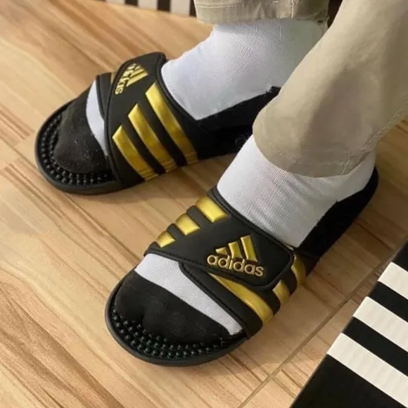 ADIDAS • Adissage Slide Sandals from Finish Line Includes Box