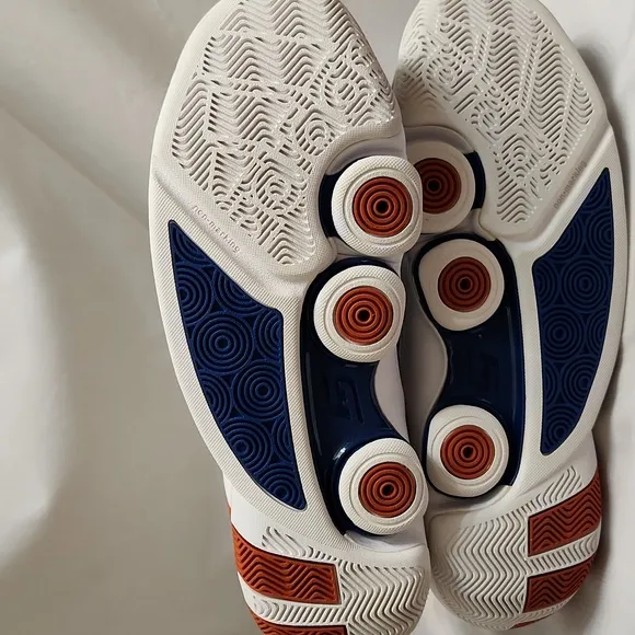 Adidas Agent Gil Zero Restomad Autographed Basketball Sneakers (m size 13.5)