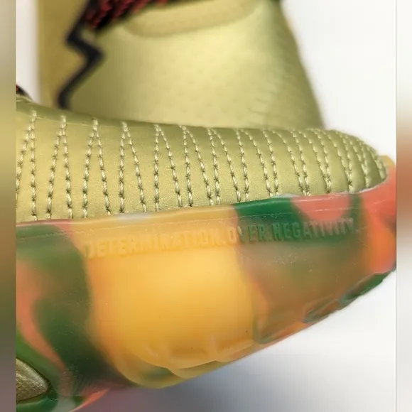 Adidas D.O.N ISSUE #2 Gummy Bear Donovan Spida Mitchell Gold Sneakers Men's 8.5
