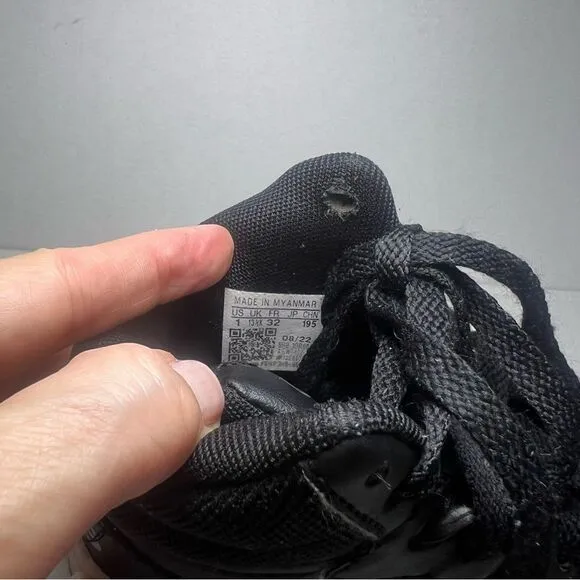 ADIDAS Hoops Mid Sneakers Kids Size 1 Basketball Athletic Sportswear Activewear