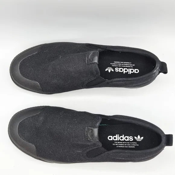 Adidas Nizza slipon skater sneakers size 9