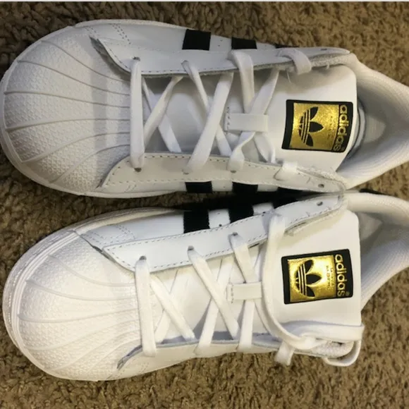 ADIDAS SUPERSTAR sneakers