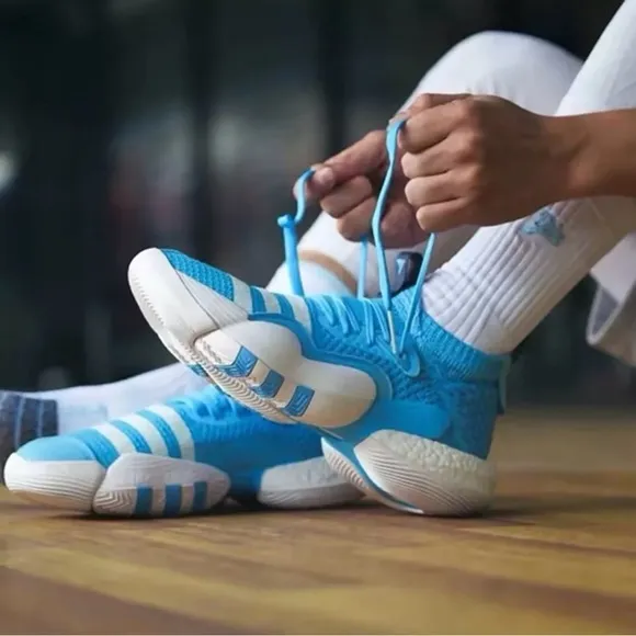Adidas Trae Young 2 Ice Athletic Basketball Sneakers Sky Blue White UNC‎ H06479