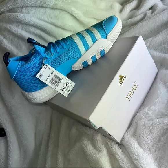 Adidas Trae Young 2 Ice Athletic Basketball Sneakers Sky Blue White UNC‎ H06479