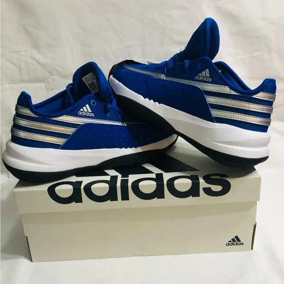 Adidas unisex front court Basketball sneakers blue . Men 61/2 women 71/2.