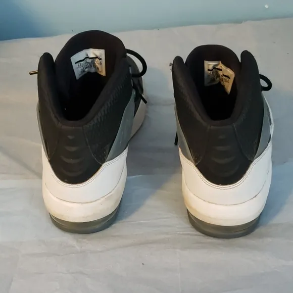 Air Jordan Air Incline BG Youth B-Ball Sneakers