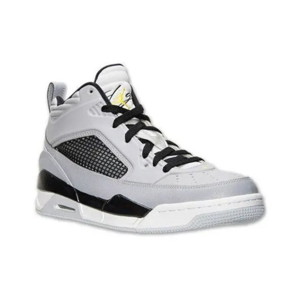 Air Jordan Flight 9.5 Basketball Sneaker
