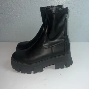 Aldo Women's Ankle Side Zip Combat Booties Black Size 8 New No Box Chunky Sole