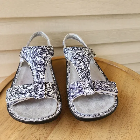 Alegria Kendra leather sandals