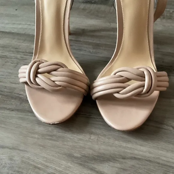 Alexandre Birman 'Chiara' Knot Ankle Strap Sandal 9.5 M US/ 39.5 MSRP $625