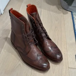 Allen Edmonds Brown Brogue Leather Boots