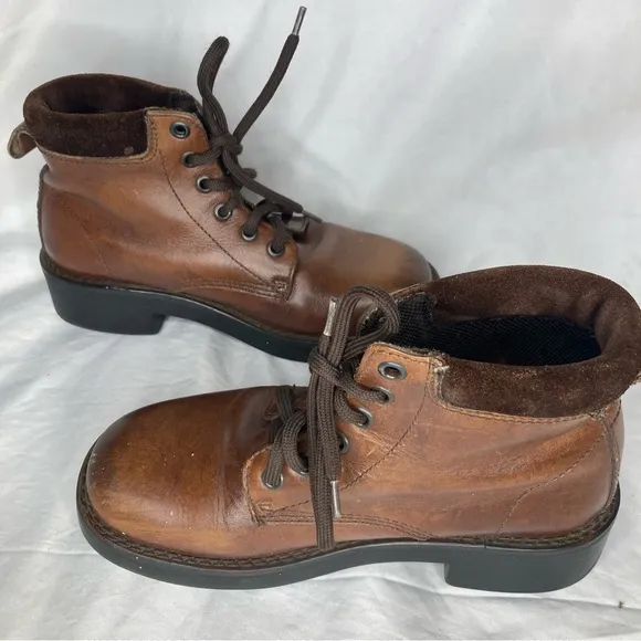 American Eagle vintage chunky leather boots