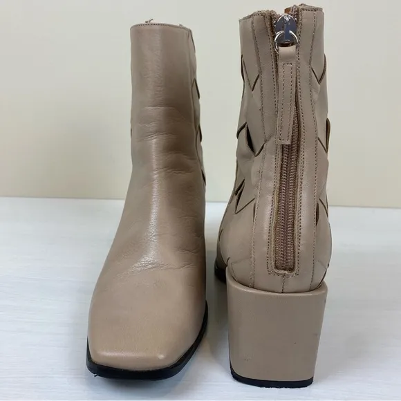 Anthropologie Angel Alarcon Ankle Boots Size US 9, Taupe Back Zipper Chunky Heel