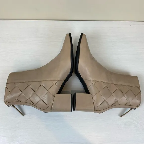 Anthropologie Angel Alarcon Ankle Boots Size US 9, Taupe Back Zipper Chunky Heel