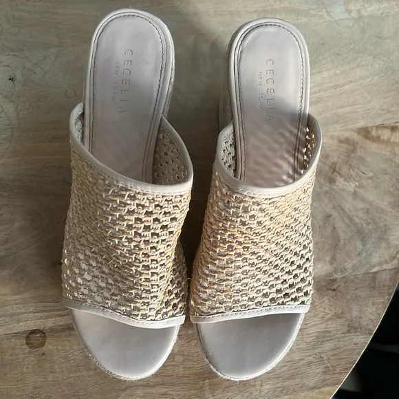 Anthropologie Cecilia FRISBEE Wedge Sandals Size 10