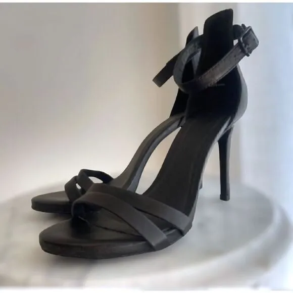 Anthropologie Joie Jena Nappa Leather Heel Sandal Size 39 US size 9