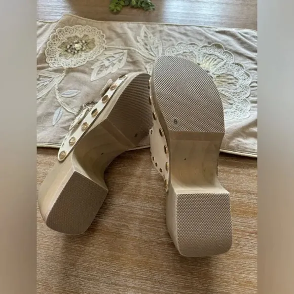 Anthropologie Kelsi Dagger Brooklyn Jolt Studded Heeled Sandals in Salt SZ8 $175