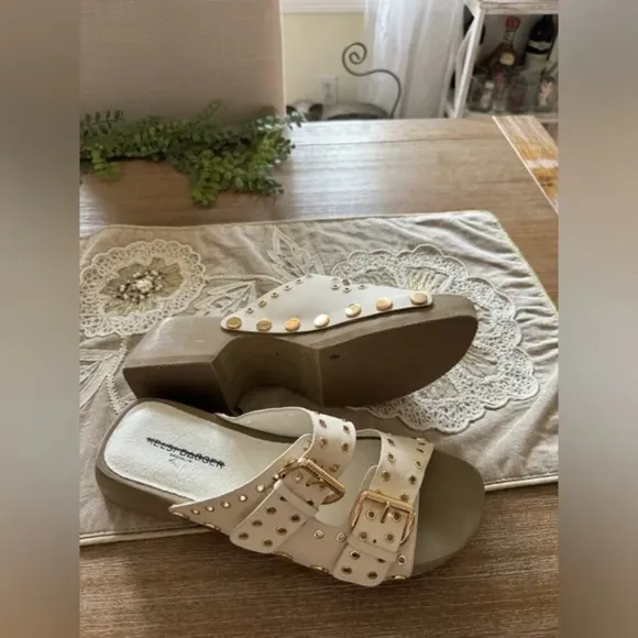 Anthropologie Kelsi Dagger Brooklyn Jolt Studded Heeled Sandals in Salt SZ8 $175