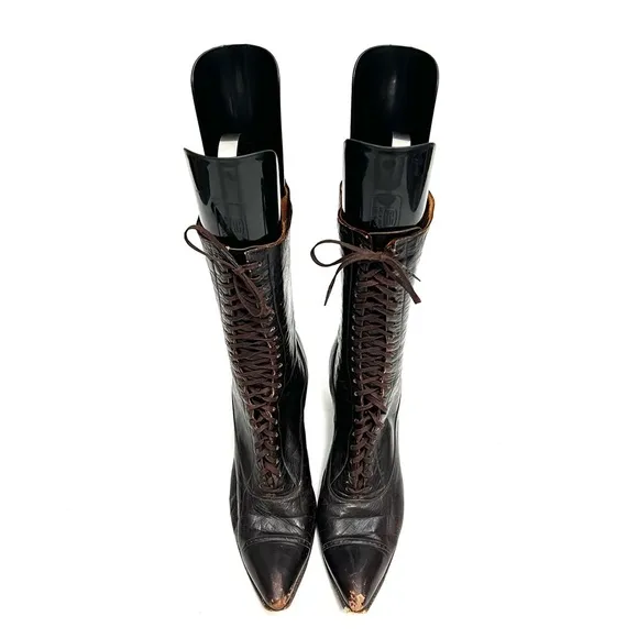 Antique 1910s Edwardian chocolate brown leather pointed toe lace up granny boots