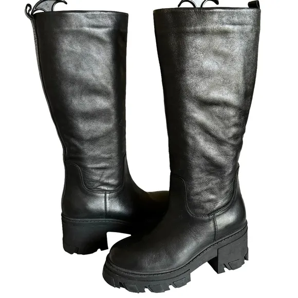 AQUA Goal Black Leather Round Toe Chunky Heel Knee High Boots Women’s