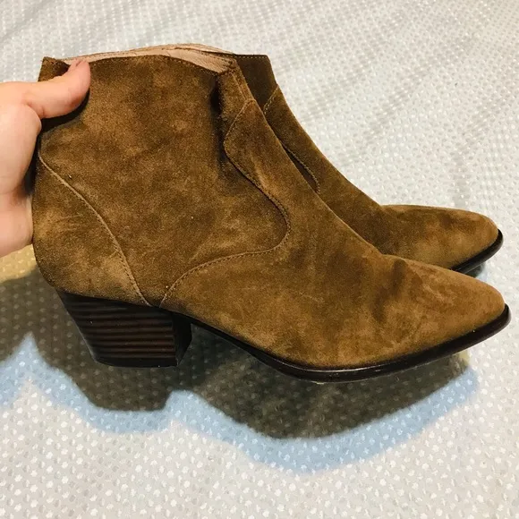 ASH pointed-toe suede ankle boots