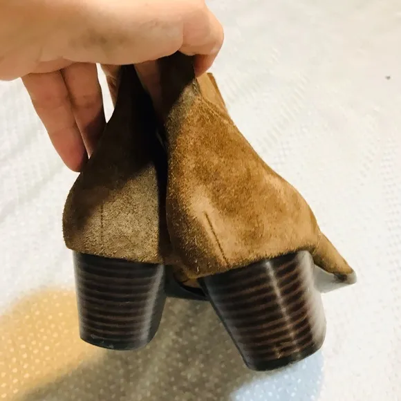 ASH pointed-toe suede ankle boots