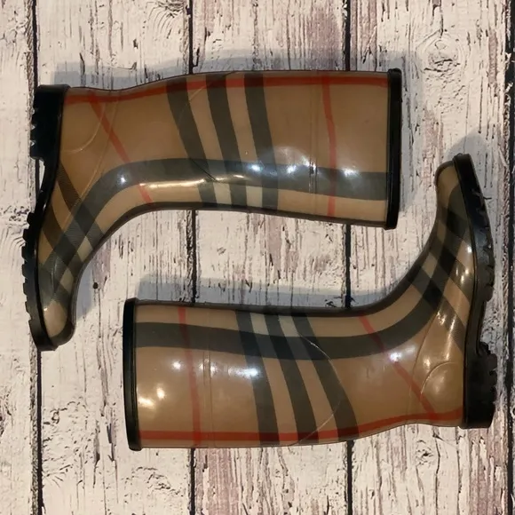 Authentic Burberry rain boots