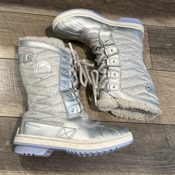 Authentic Sorel Disney Frozen little girls waterproof winter boots 4