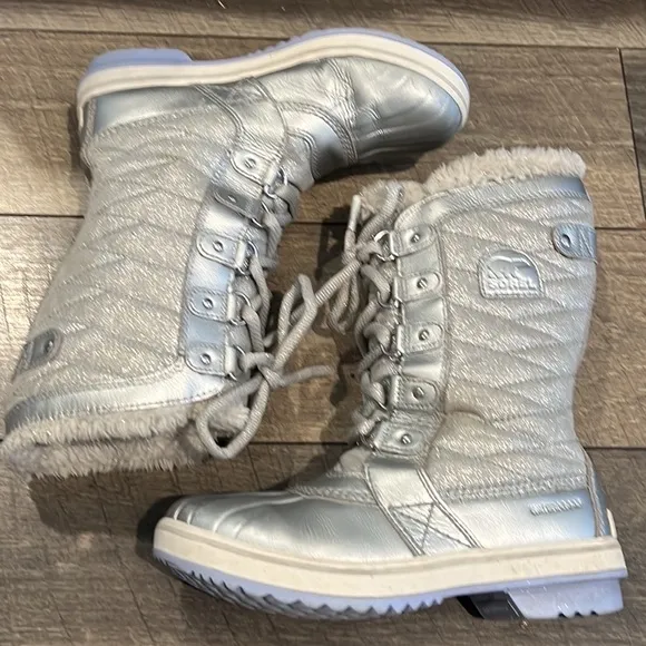 Authentic Sorel Disney Frozen little girls waterproof winter boots 4