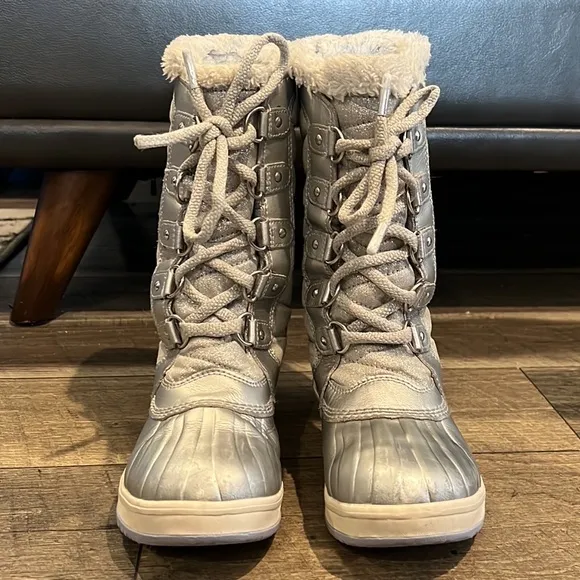 Authentic Sorel Disney Frozen little girls waterproof winter boots 4