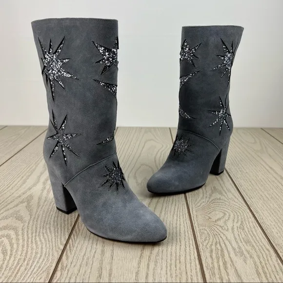 Avec Les Filles A Story Told by Joyce Azria Nikita Star Moon Boots 6M Gray