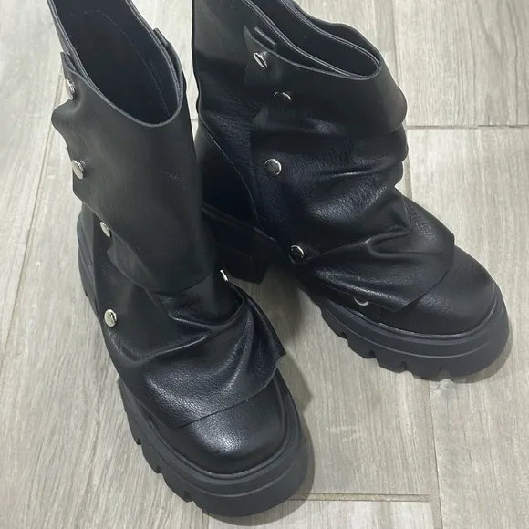 Azelea Wang Black Leather Biker Boots Size 7.5