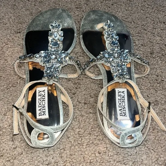 BADGLEY MISCHKA Cara II Crystal Embellished Flat Sandal Rhinestone Bling 7