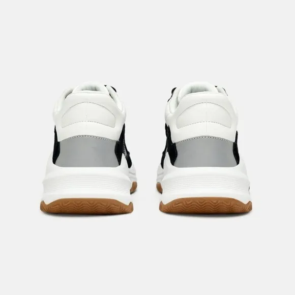 BASKETBALL HIGH-TOPS