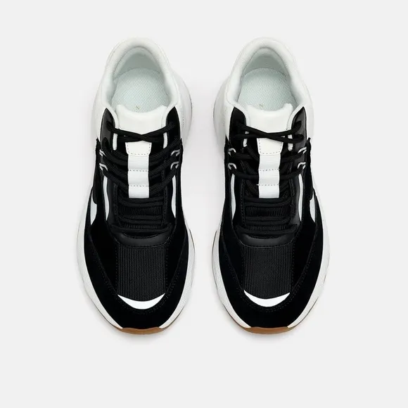 BASKETBALL HIGH-TOPS
