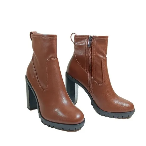 BCBGeneration Pella Boots Womens 8 Brown Lug Sole Zip Ankle Booties New