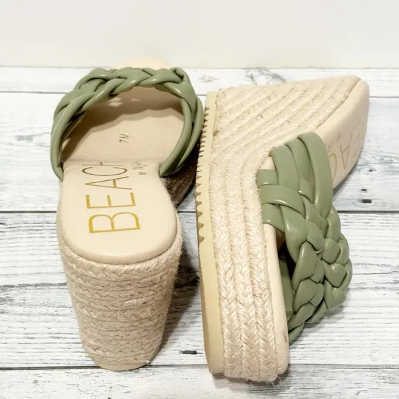Beach by Matissa NEW Matisse Beach Wedge Sandels Green Size 7