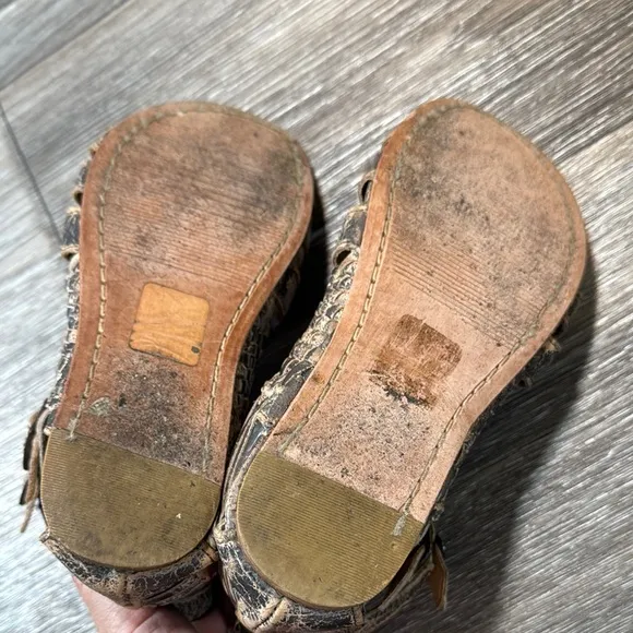 Bed Stu leather  Sandals with Buckles woman’s size 6B (b86)