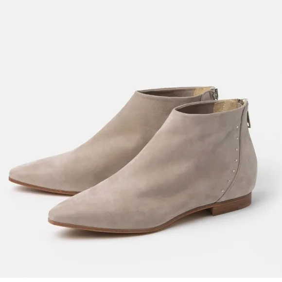 Bells &amp; Becks The Beatricia Beige Suede Ankle Boots Pointed Toe Size 7.5