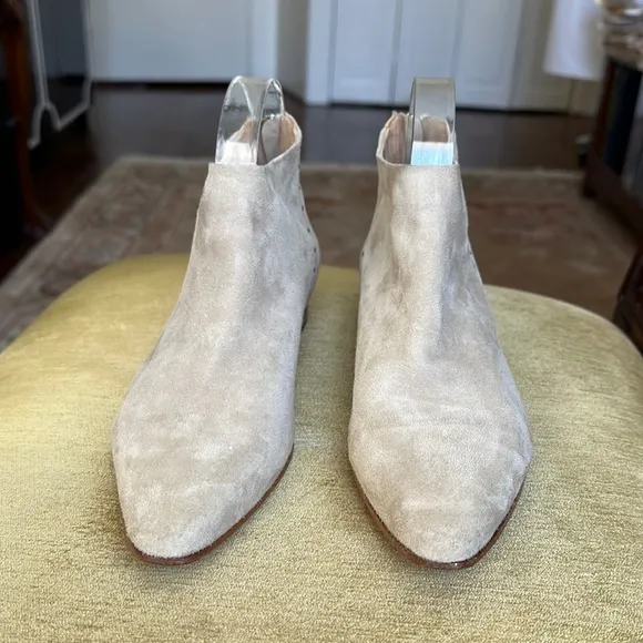 Bells &amp; Becks The Beatricia Beige Suede Ankle Boots Pointed Toe Size 7.5